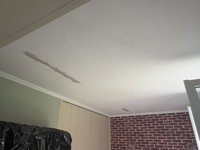 Rénovation de plafond abîmé à Dieppe